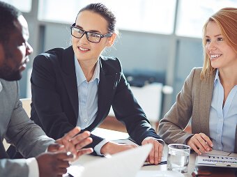 5 conseils pour bien choisir une aide à domicile